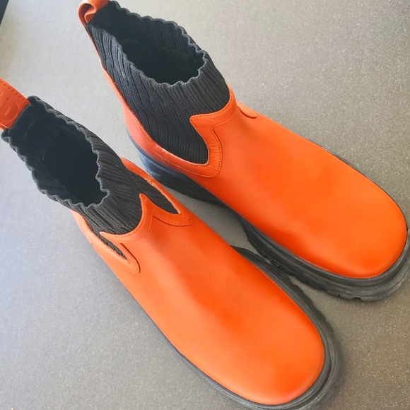 new Staud Bow Lug-Sole Rib-Knit Sock Ankle Leather Boots - Picture 6 of 13